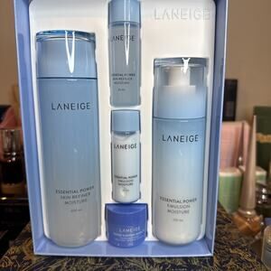 LANEIGE Basic Duo Moisture Set 5 PIECE NIB (Retails for $88)
